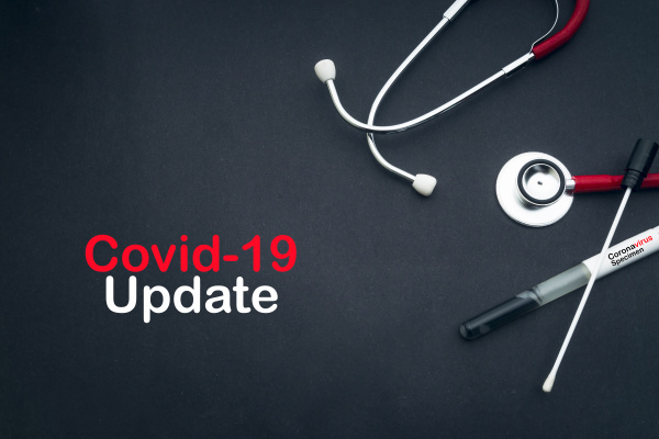 covid 19 update tekst med stetoskop