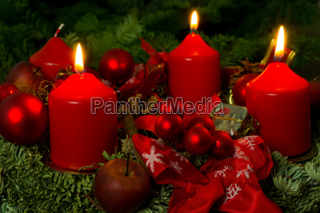 Advent krans røde stearinlys Stockphoto #13391756 | PantherMedia Billedbureau